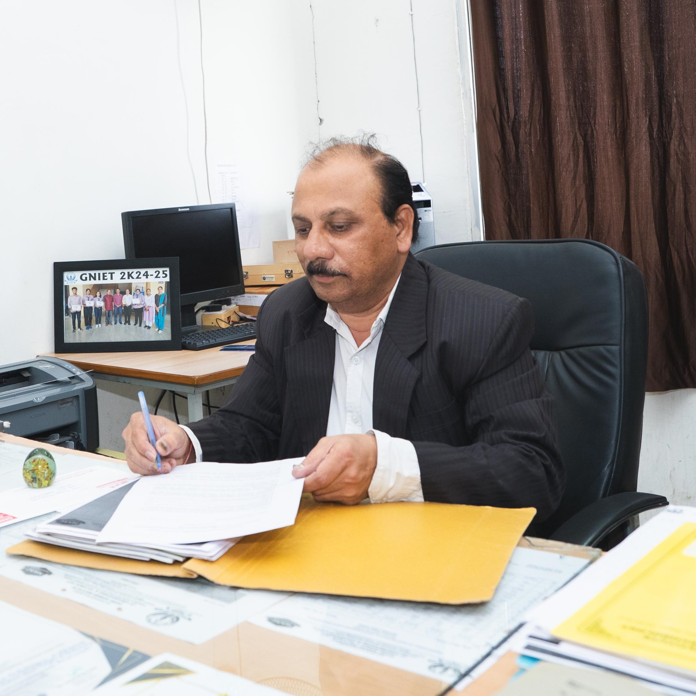 Prof. Deepak Deshpande